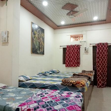 Shree Maya Home Stay อุจเจน ห้อง รูปภาพ